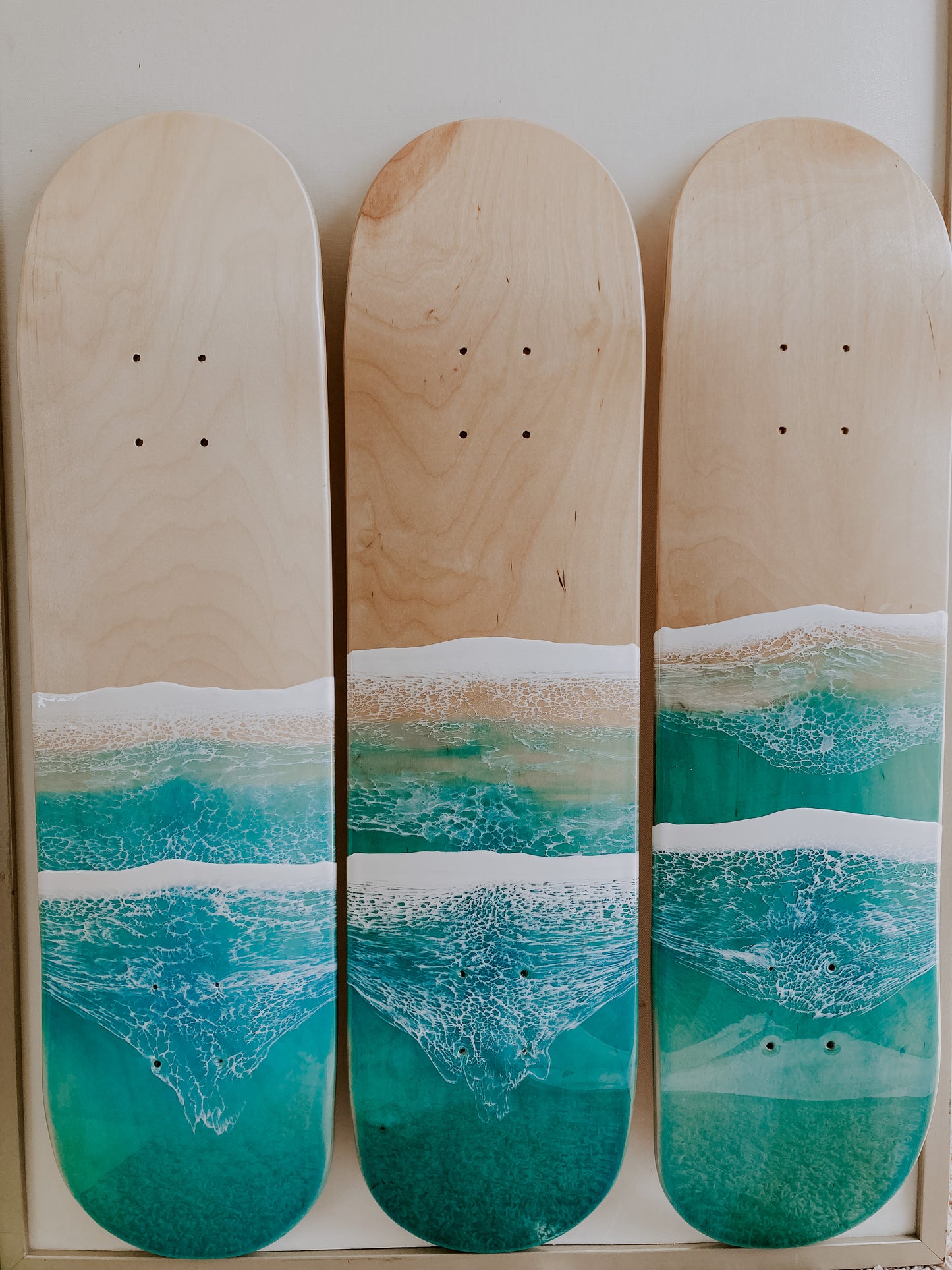 Wave skate board deck