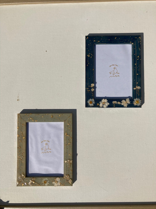 Pressed Flower wooden picture frames ~ 5x7 rustic wood with real flowers and leaves, hand poured resin, and gold foil ~ personalized gift