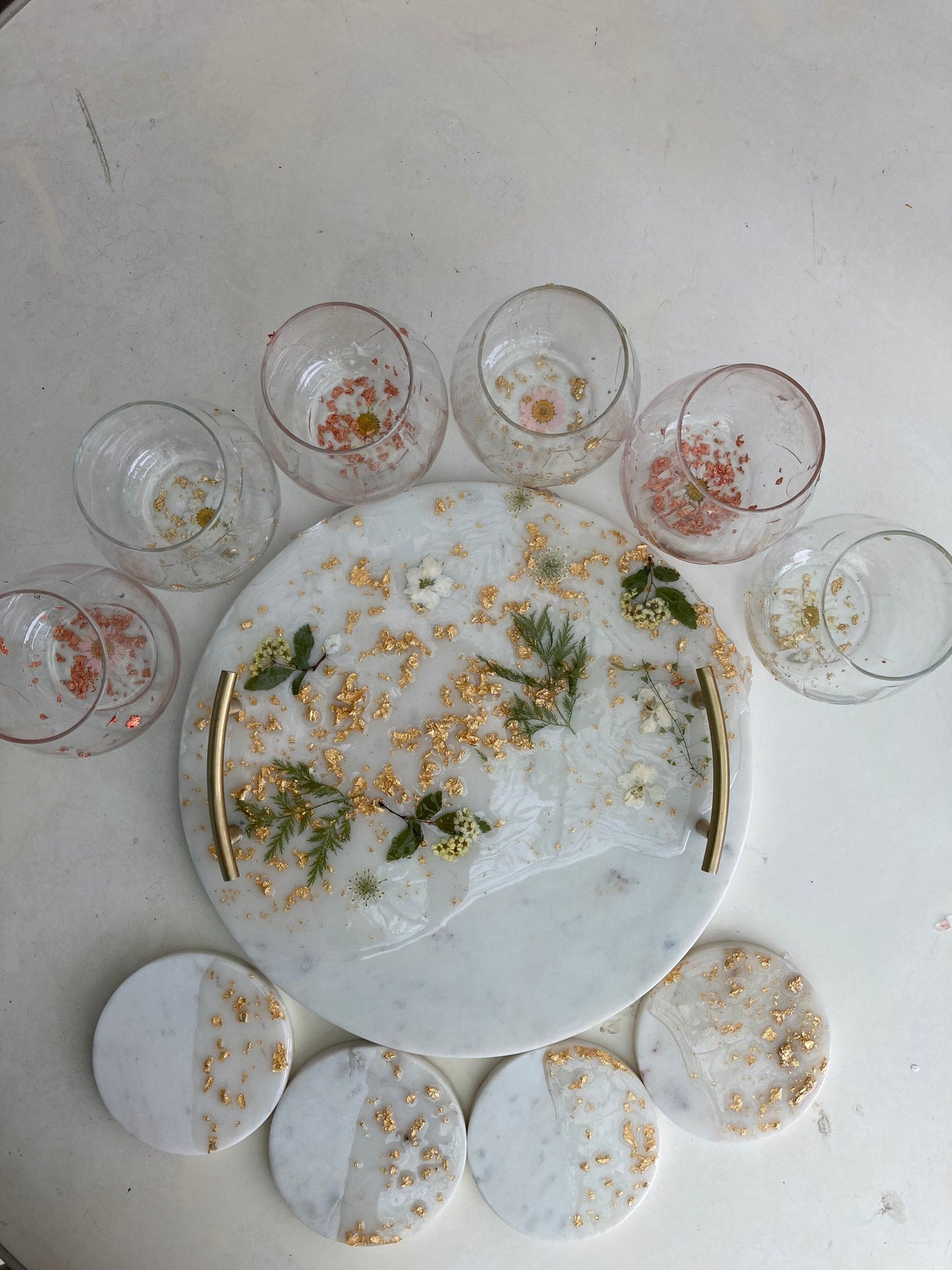 Pressed flower stemless wine glasses ~ daisy