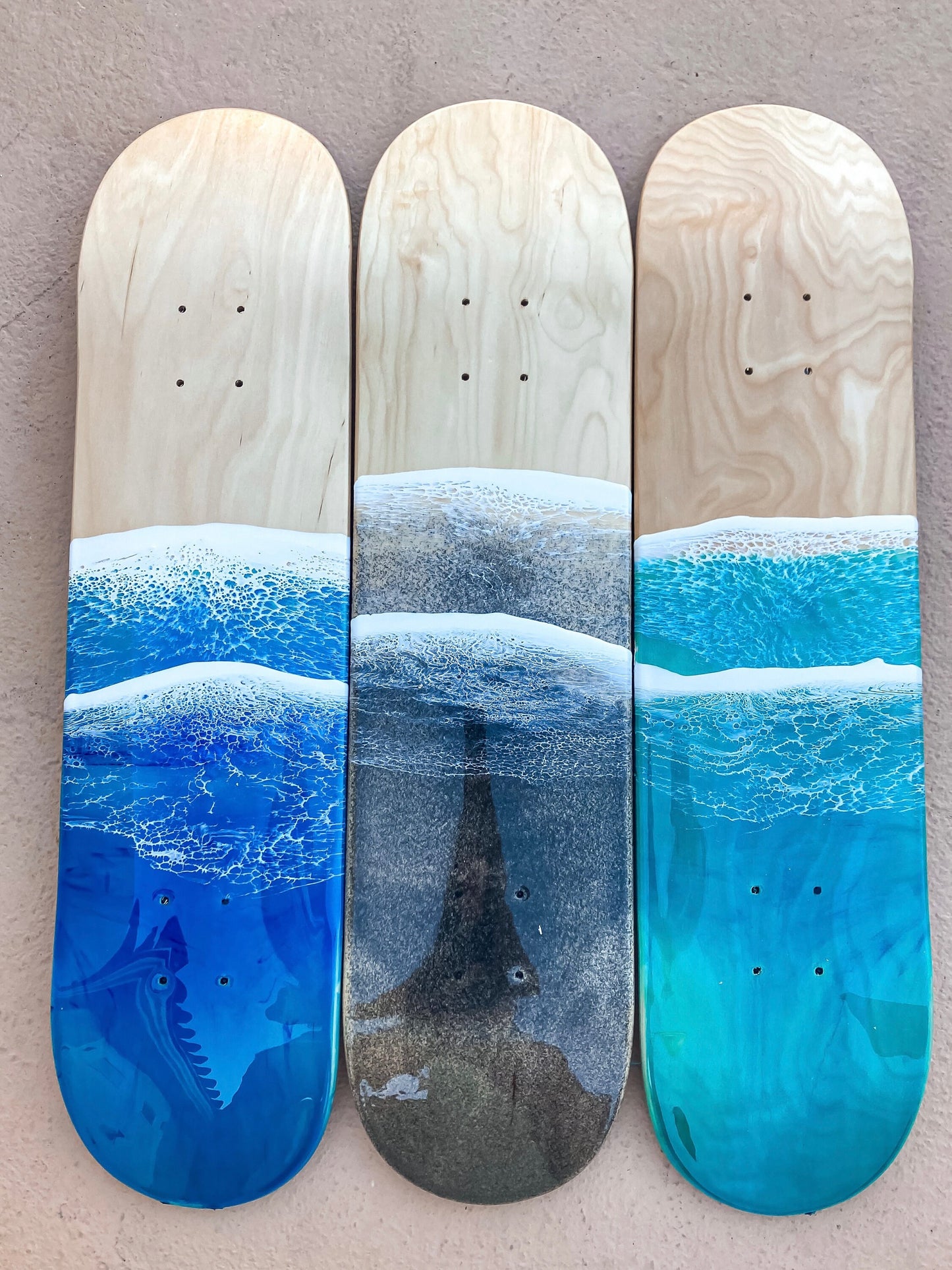 Wave skate board deck