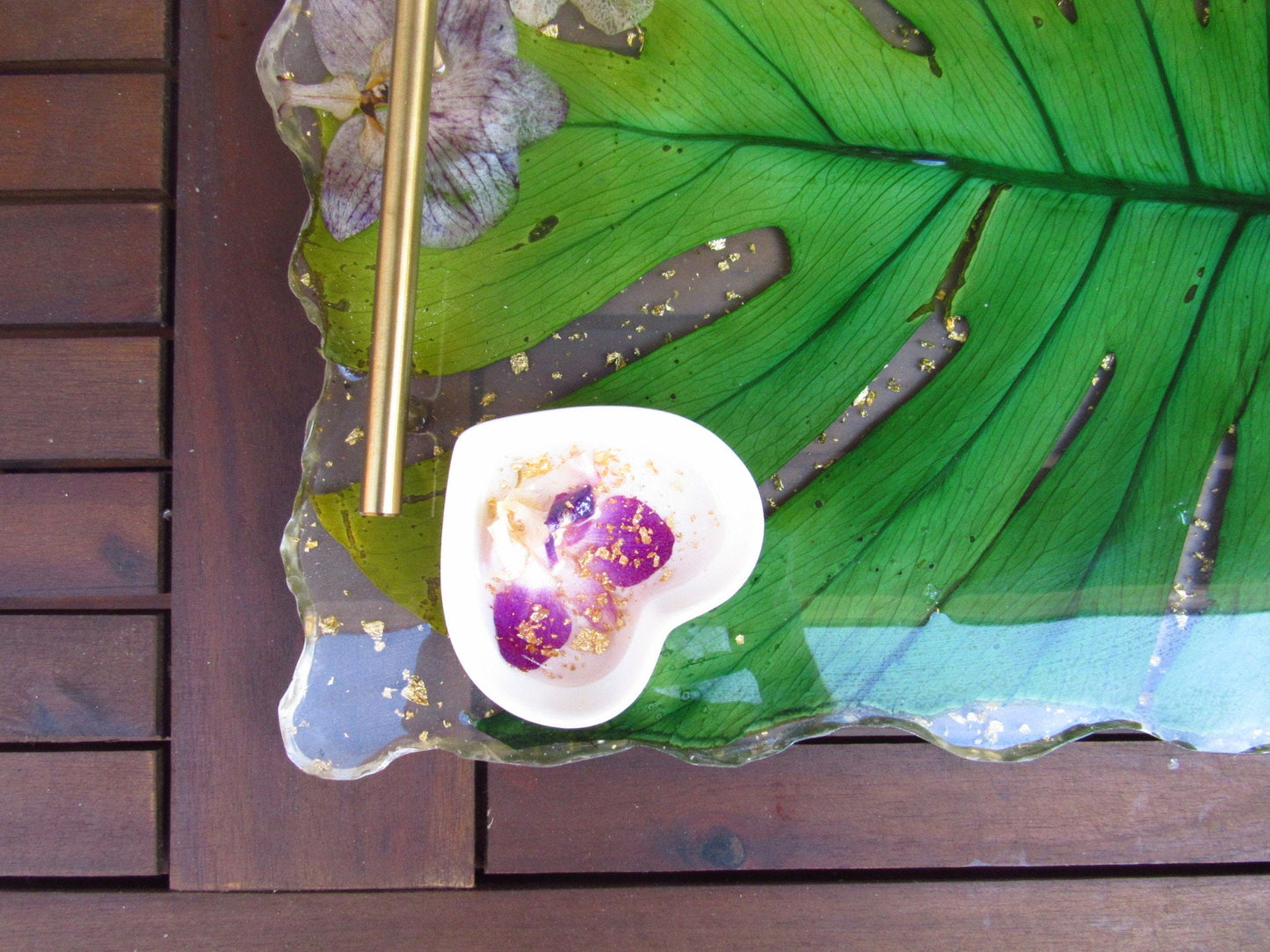 Monstera serving tray