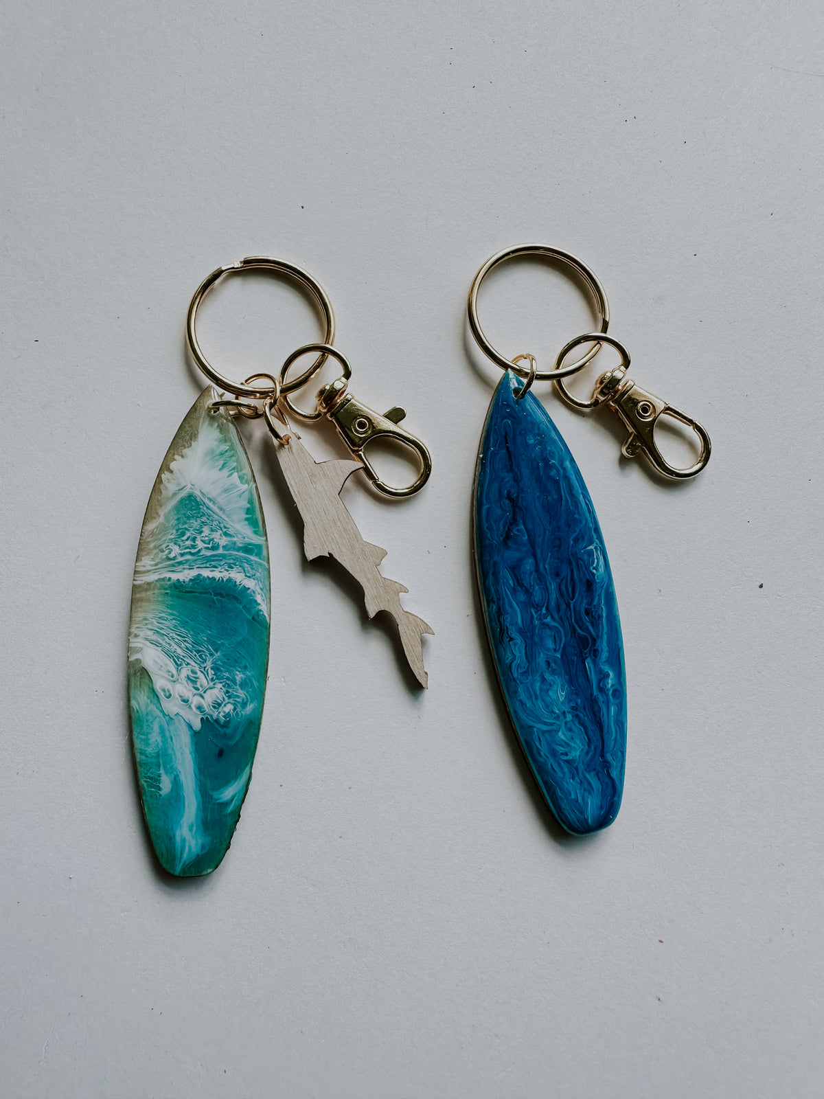 Surf Chain Surfboard Keychain – SeaLion Resin